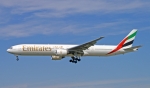 Flugzeugtyp: B777-300, Fluggesellschaft: Emirates (EK/UAE), Kennzeichen: , Flughafen: Frankfurt am Main, Datum: 19.August 2006, Bild: Steffen Remmel