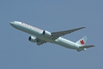 Flugzeugtyp: B777-300, Fluggesellschaft: Air Canada (AC/ACA), Kennzeichen: C-FITW, Flughafen: Frankfurt am Main, Datum: 01.Juli 2007, Bild: Steffen Remmel
