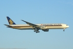 Flugzeugtyp: B777-300, Fluggesellschaft: Singapore Airlines (SQ/SIA), Kennzeichen: 9V-SWG, Flughafen: Frankfurt am Main, Datum: 07.Juli 2007, Bild: Steffen Remmel