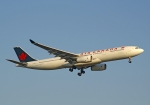 Flugzeugtyp: A330-300, Fluggesellschaft: Air Canada (AC/ACA), Kennzeichen: C-GHKR, Flughafen: Frankfurt am Main, Datum: 03.April 2005, Bild: Steffen Remmel